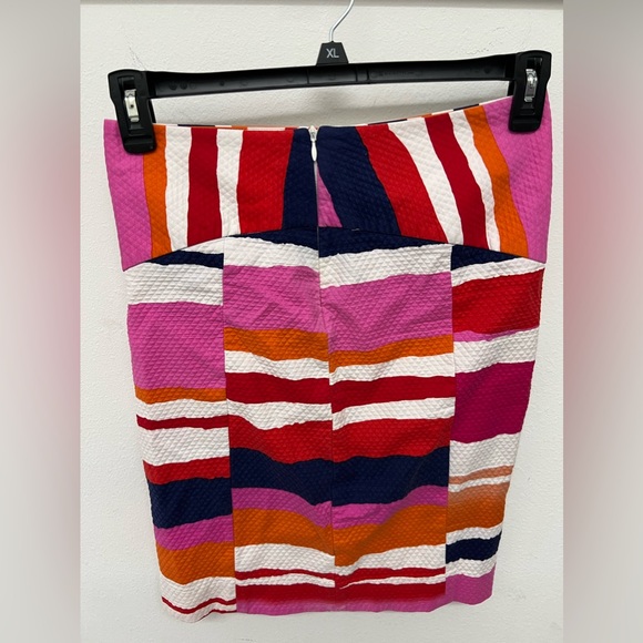 Diane Von FurstenbergCotton Abstract Skirt Pink Red White Size 8 (Stains Shown) - Picture 3 of 5